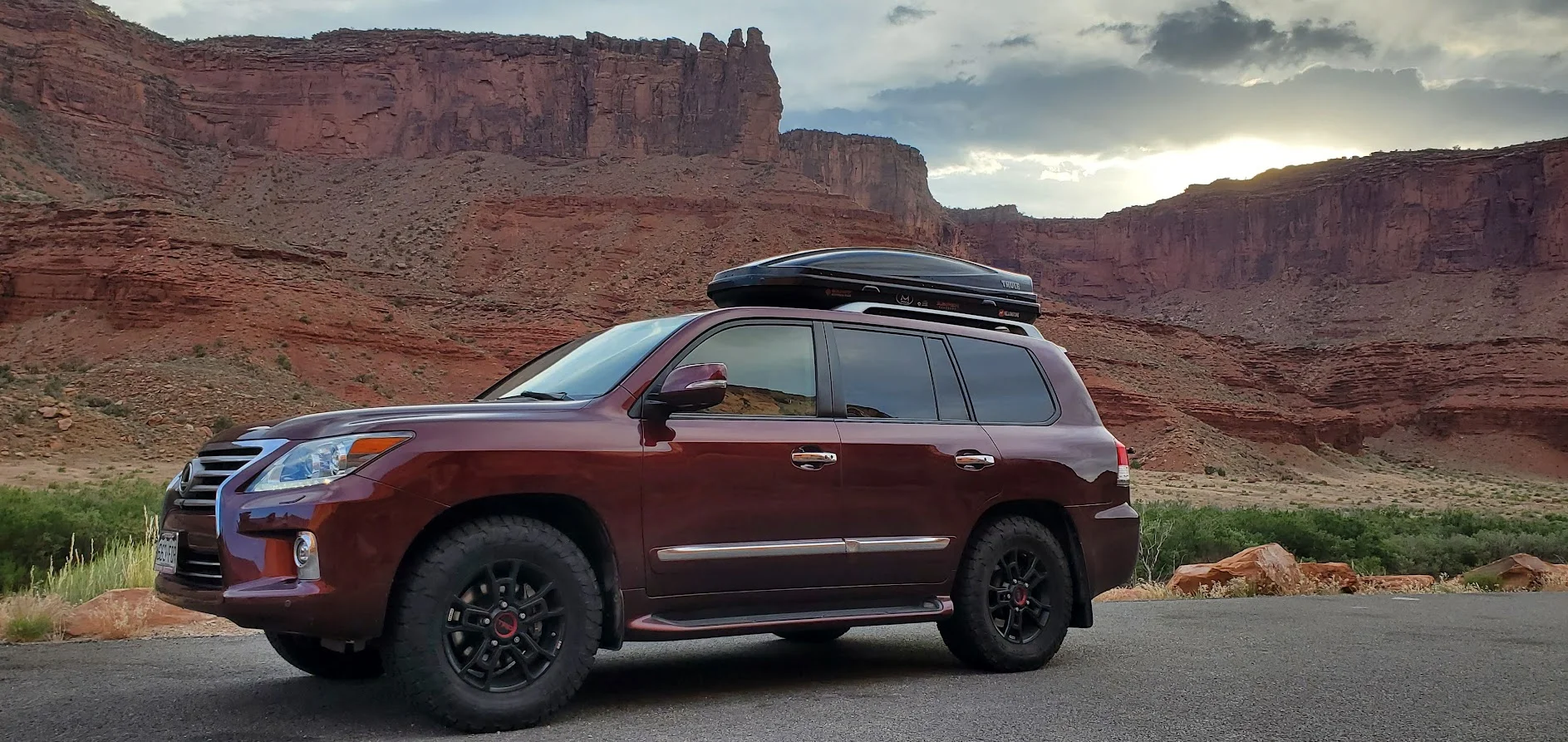 Moab_2022_Side_I.webp