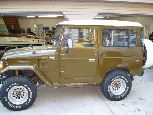 my fj40 brown.webp