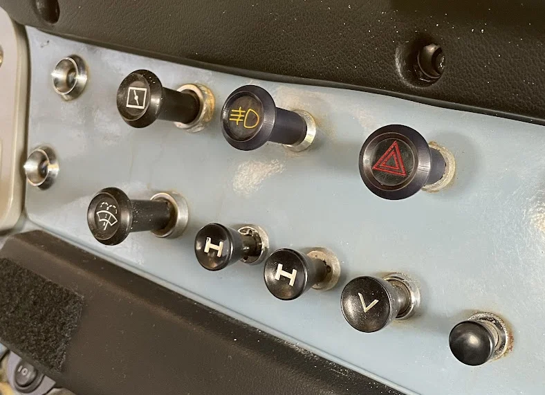 NEW Knobs.png