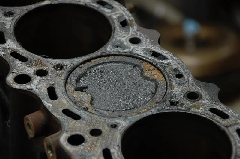 No 5 Piston(L).webp