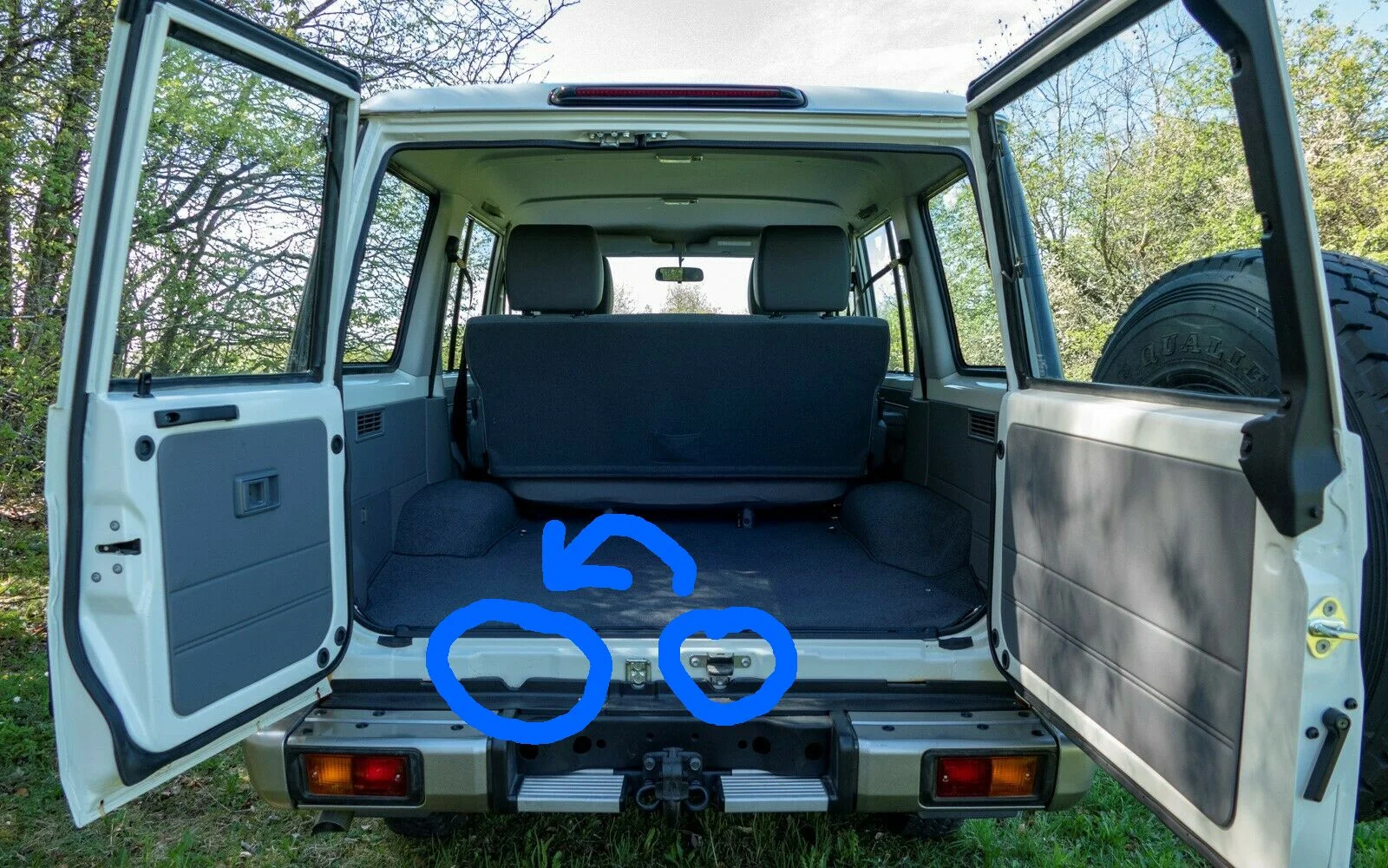 OEM-bracket-reinforcements-back-door.jpg