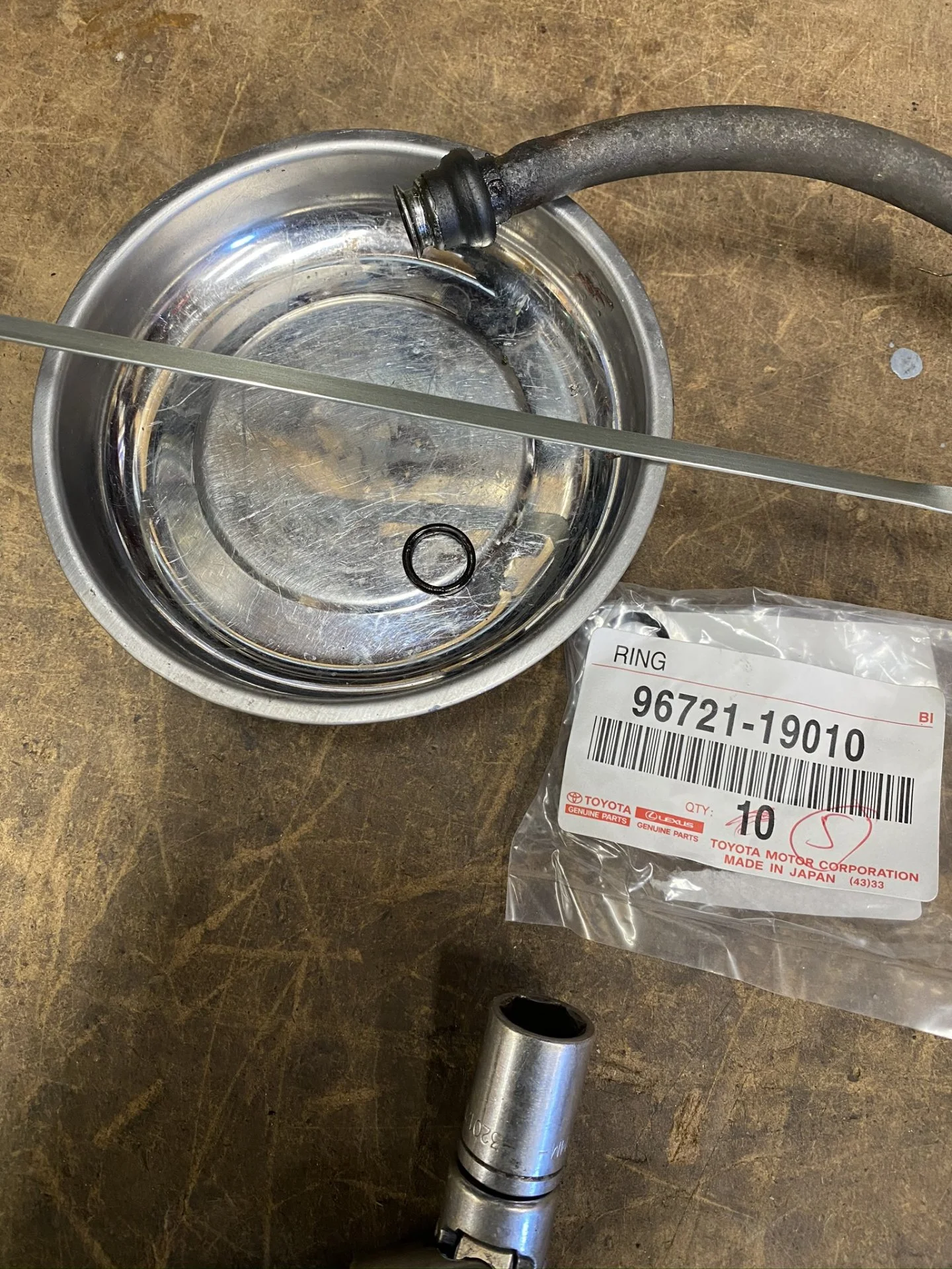 oil dipstick o-ring 6-7-20.webp