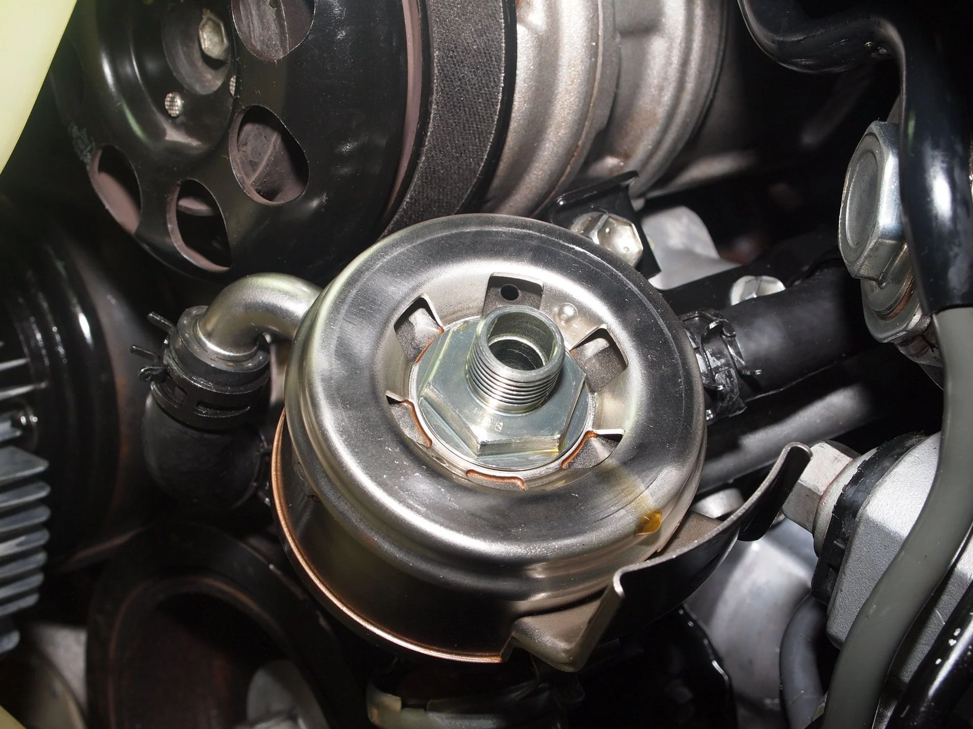Oil filter bracket & cooler seals (8).webp