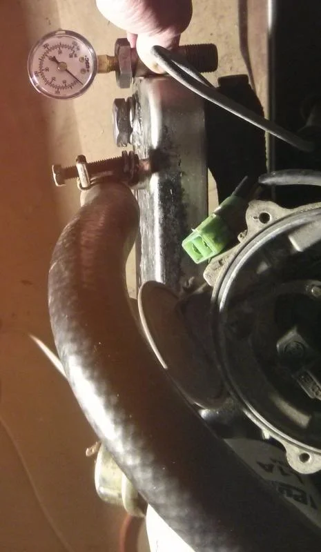 oil-pressure-gauge-2.webp