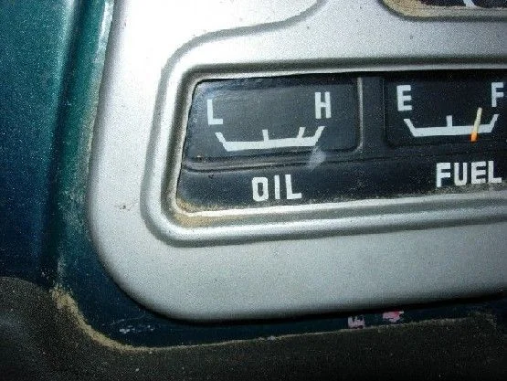oilgauge.webp