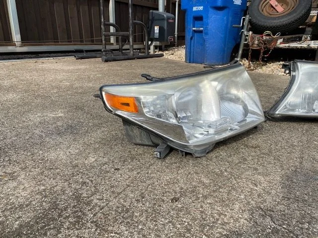 old headlights 2.webp