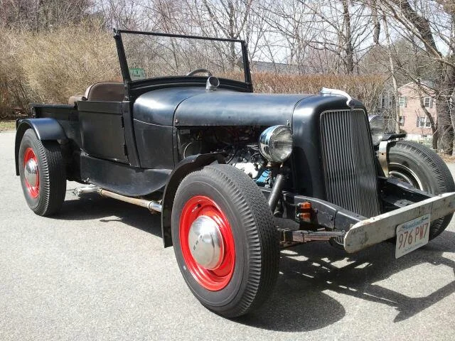 Old man red rims.webp