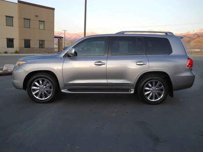Our_LX570_ (27).jpg