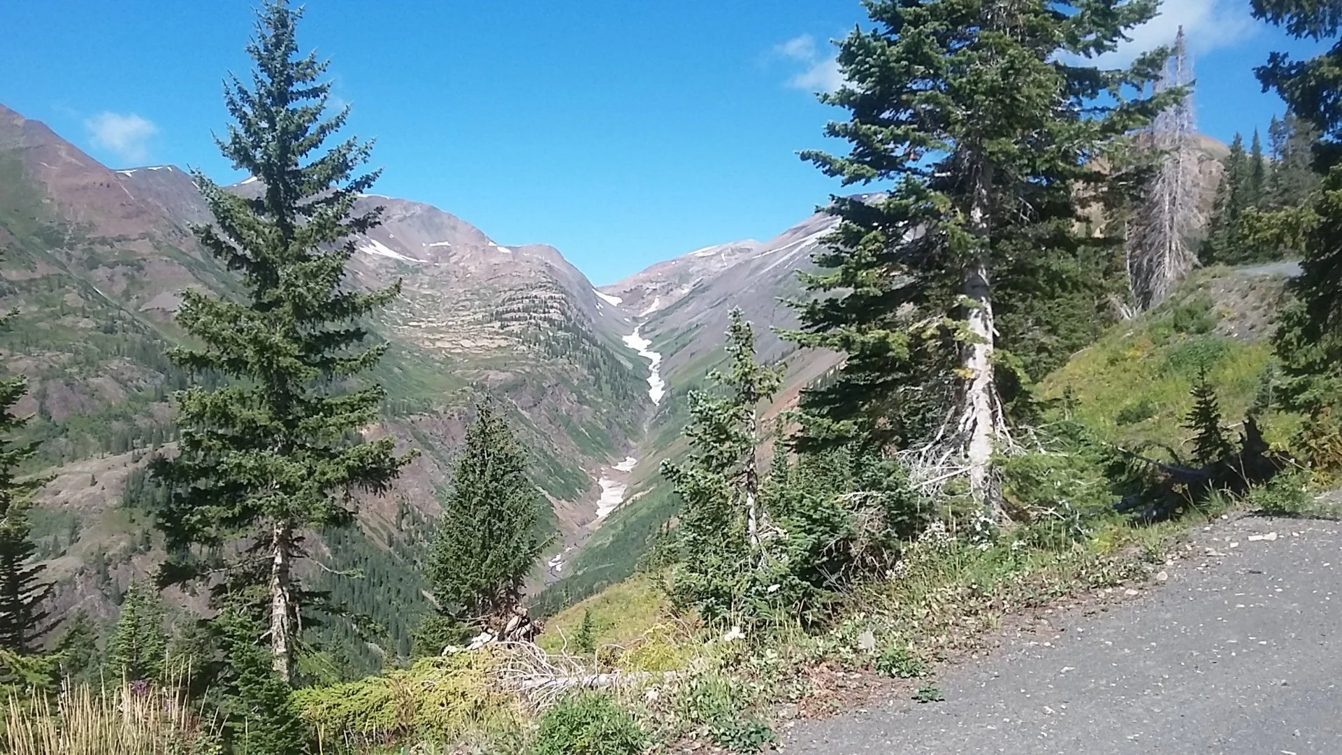 Paradise Divide  01.webp