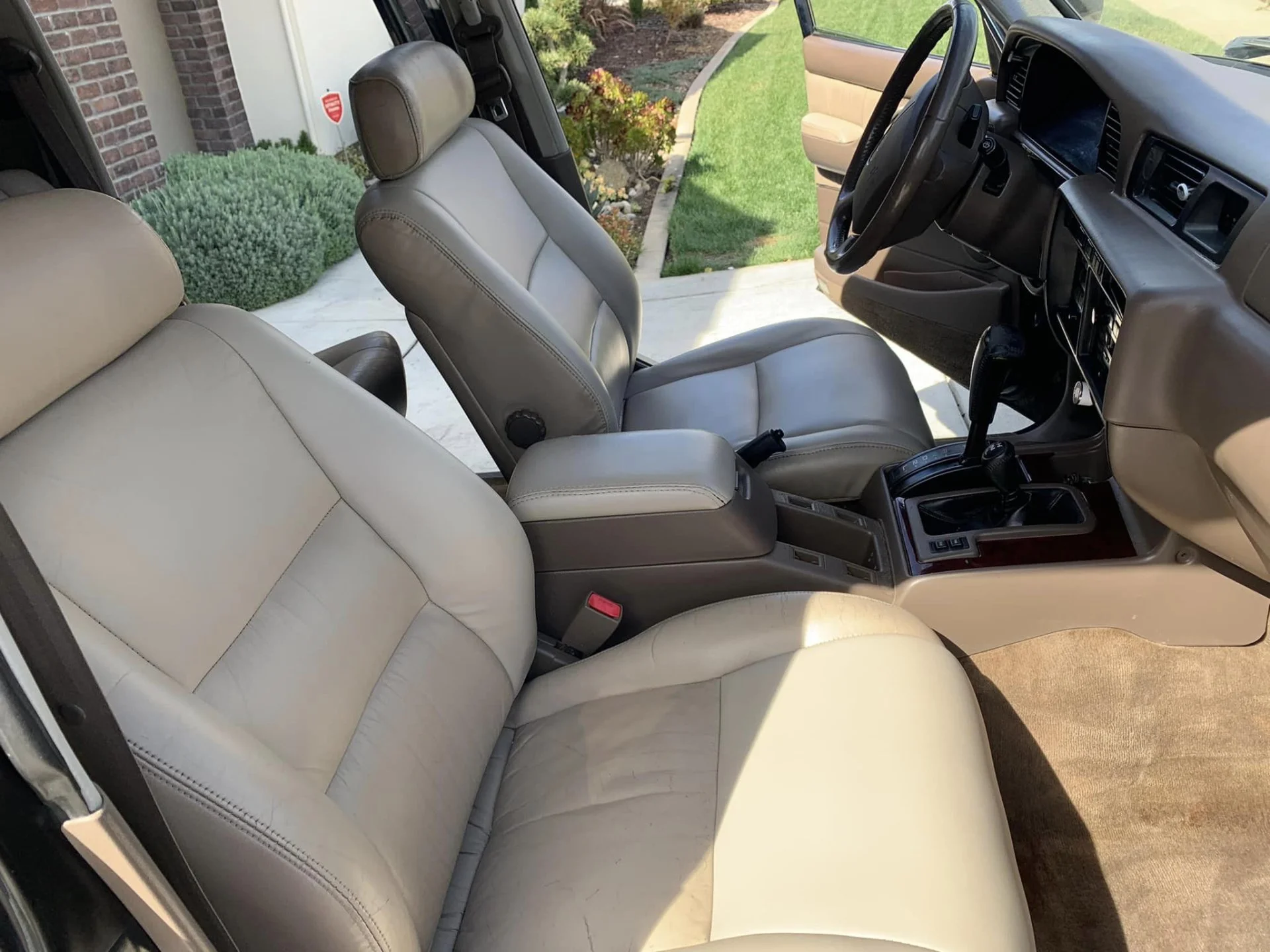passenger_seat.jpg