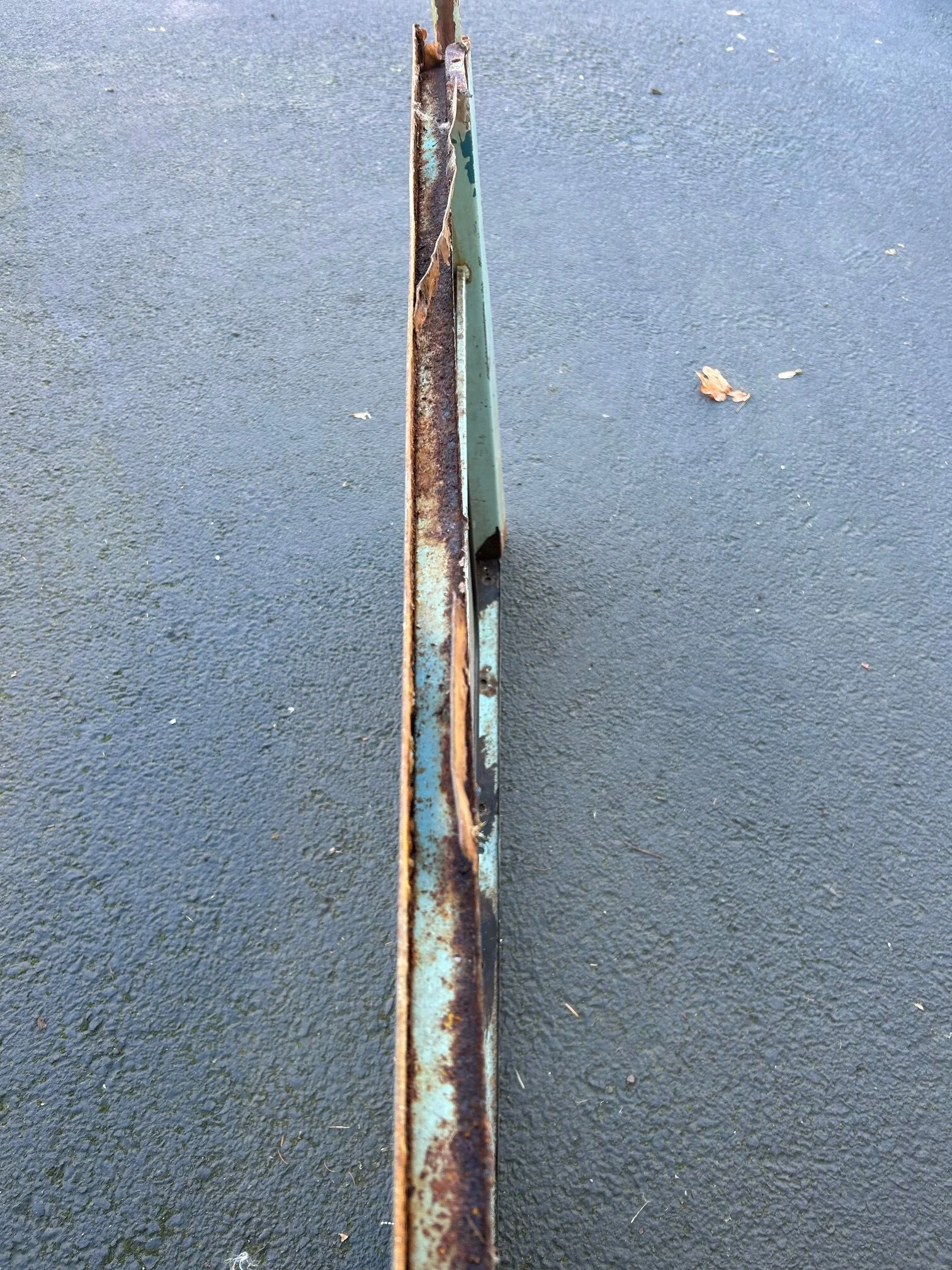 Pax Side Bottom Rail.webp