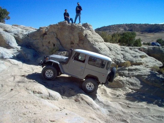 Picture or Video 037 (640x480).webp