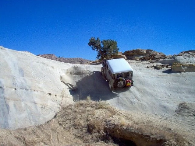 Picture or Video 051 (640x480).webp