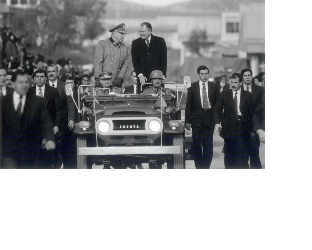 Pinochet_Aylwin.webp