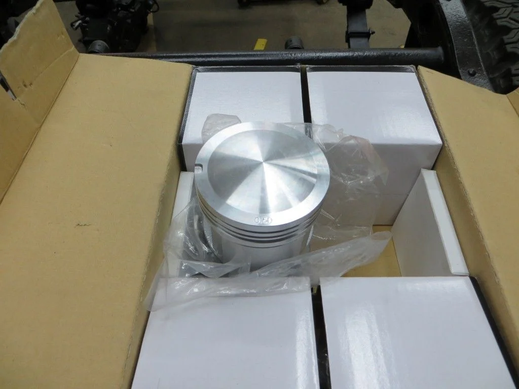 Dome top pistons in a flat top piston 2F. IH8MUD Forum