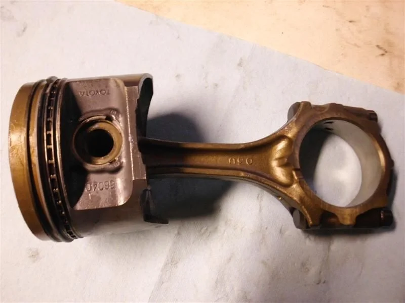 piston and rings 005 (Medium).webp