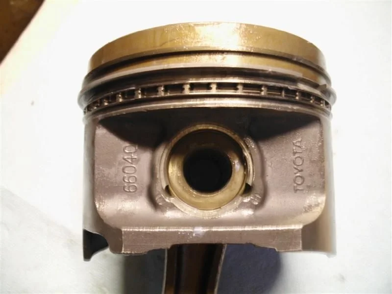 piston and rings 006 (Medium).webp