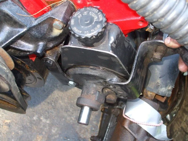 ps pump bracket.webp