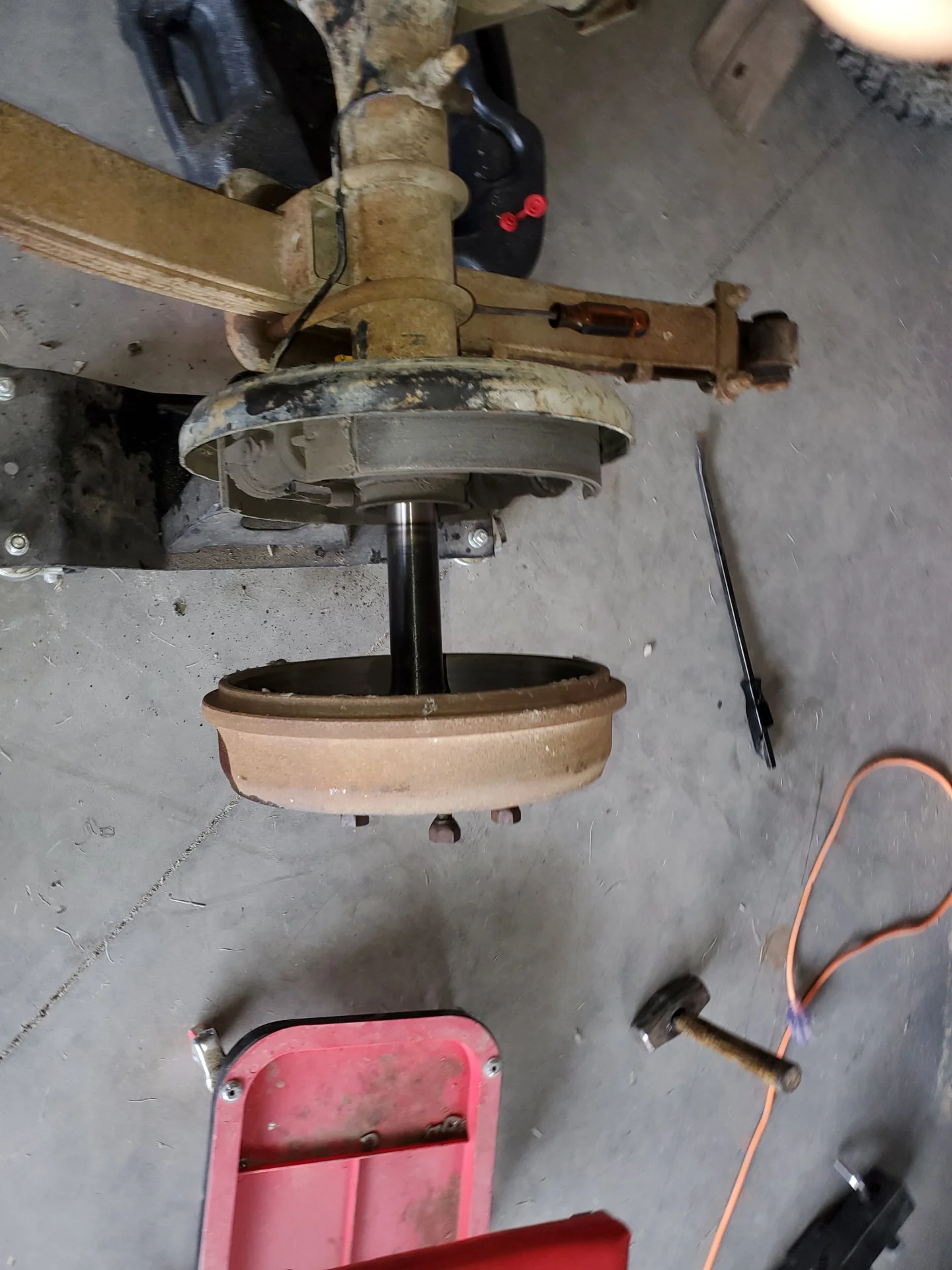 PULLING THE SHORT AXLE.webp