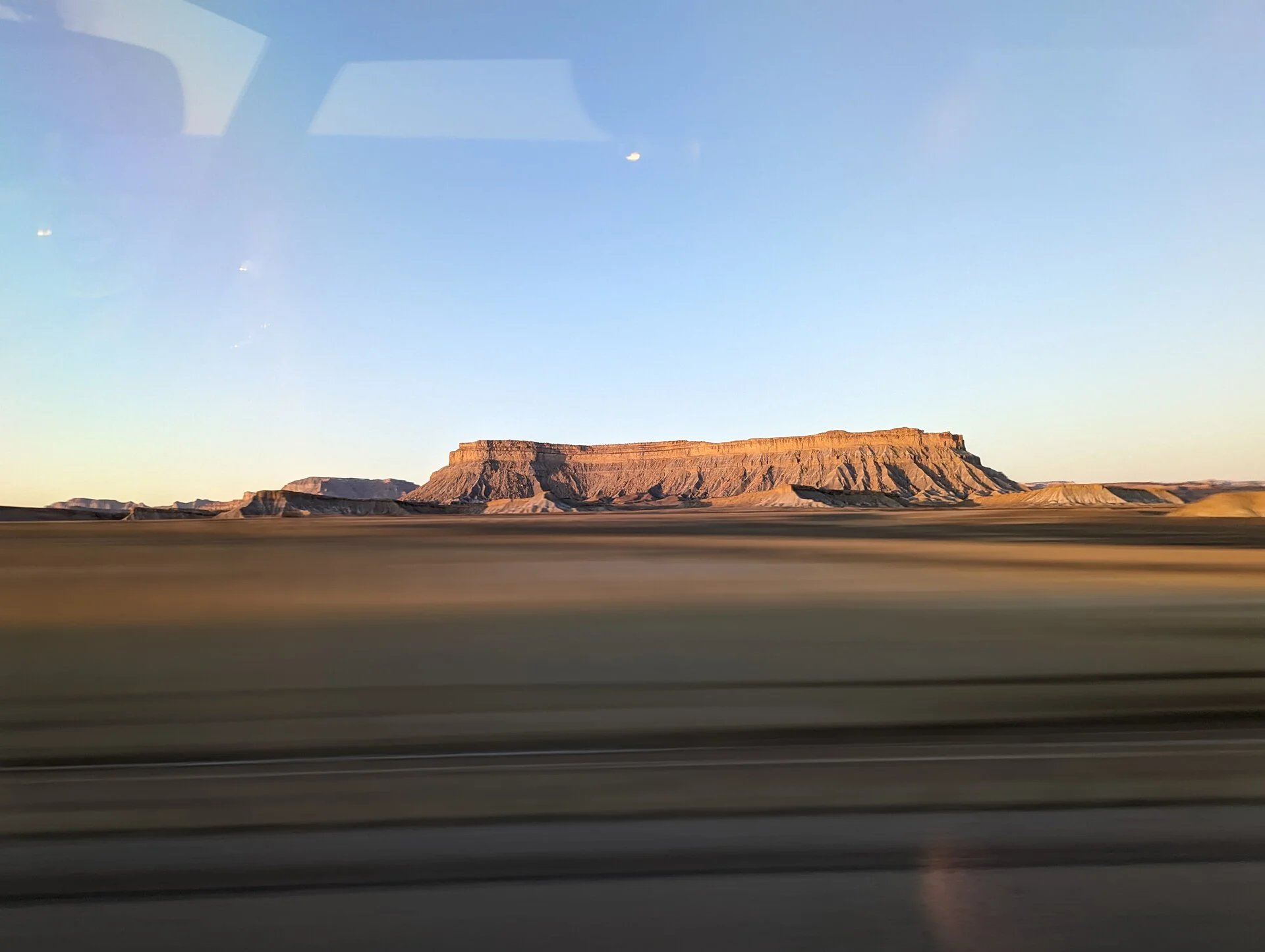 PXL_20230201_003542531.MOTION-01.COVER.jpg