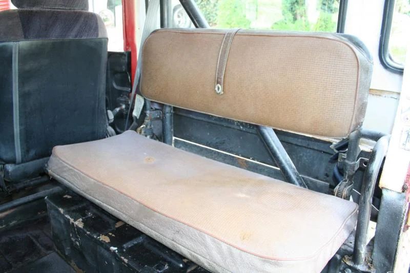 r_rearseat.webp