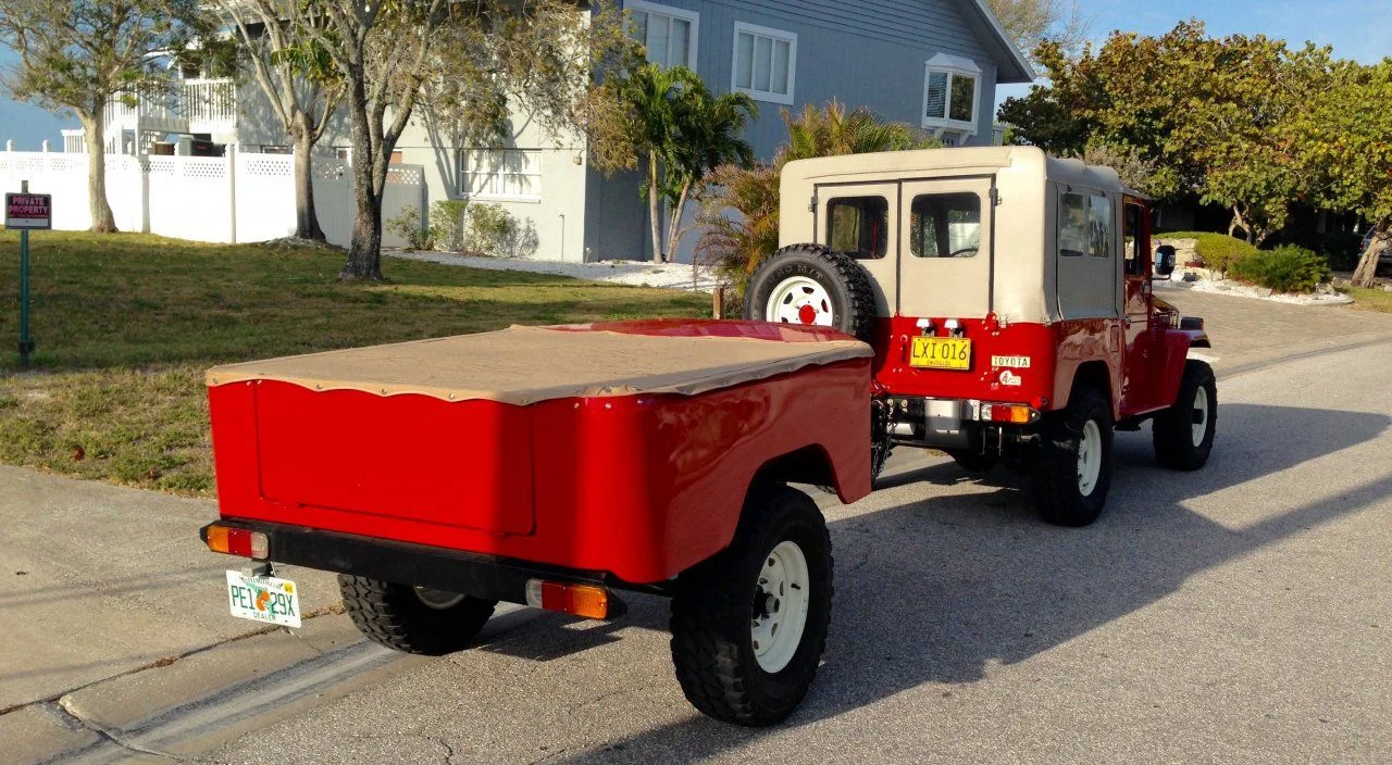 raquel trailer rear.webp