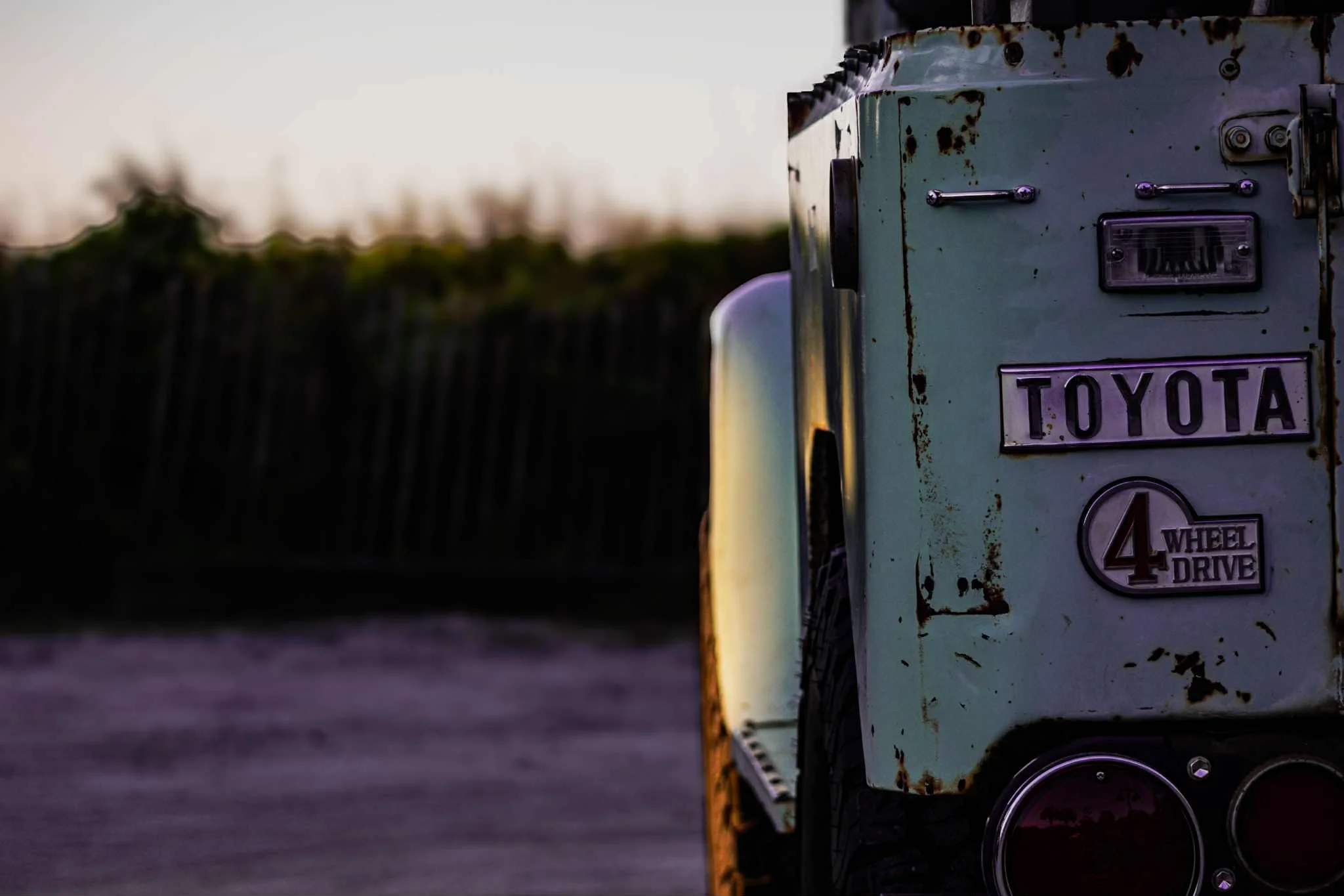 Rear FJ40.webp
