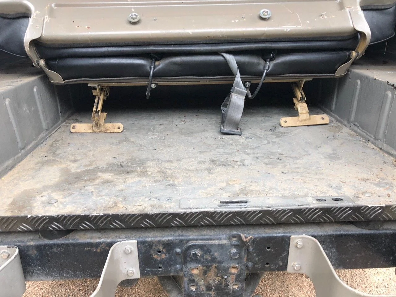rear floor & seat.webp