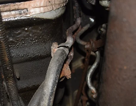 Rear Heat_Underside Connection by Transmission.webp