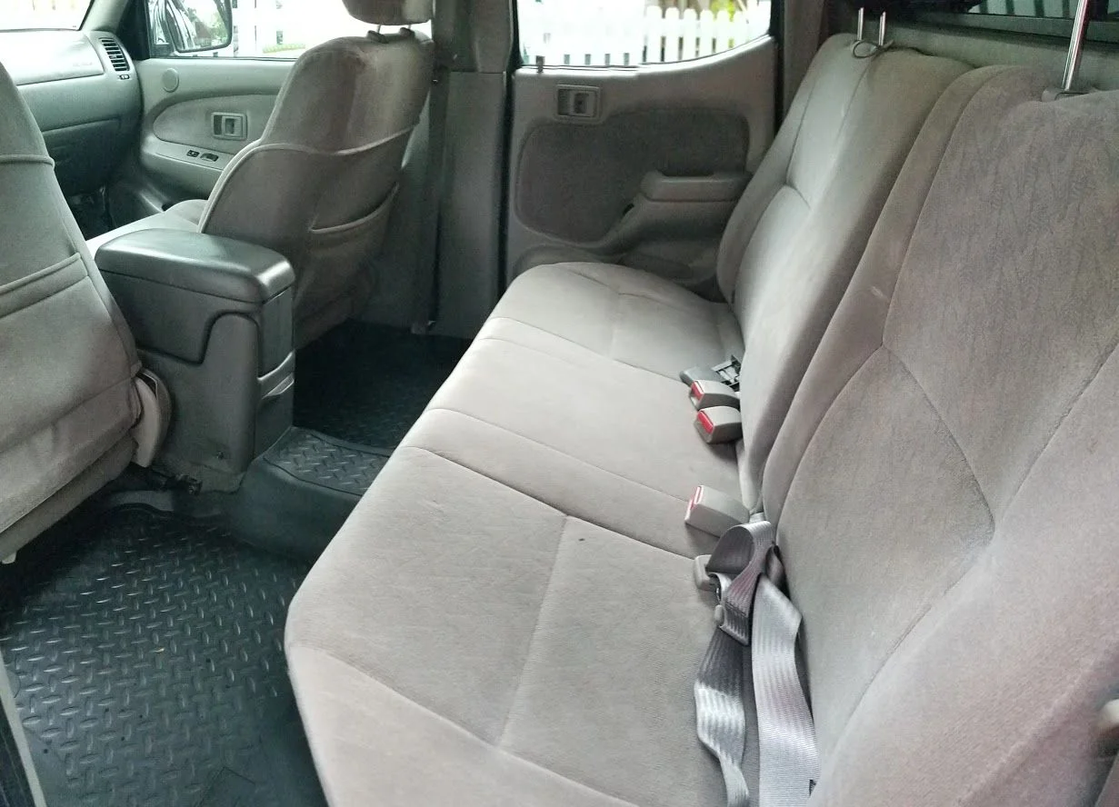 rear seats.jpg