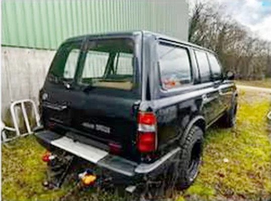 Switzerland: 1996 Barn Door Poverty Pack w/ 1HD-FT, 5-speed and lockers