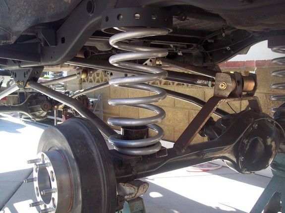 rear tri link.jpg