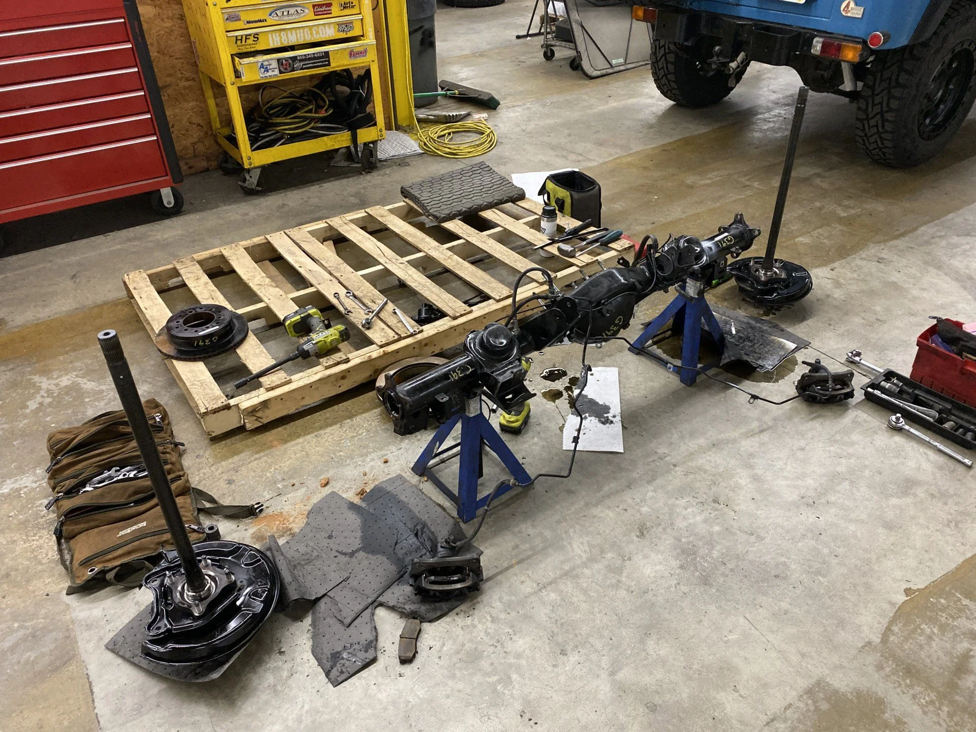 Rear8.2axle (5).webp