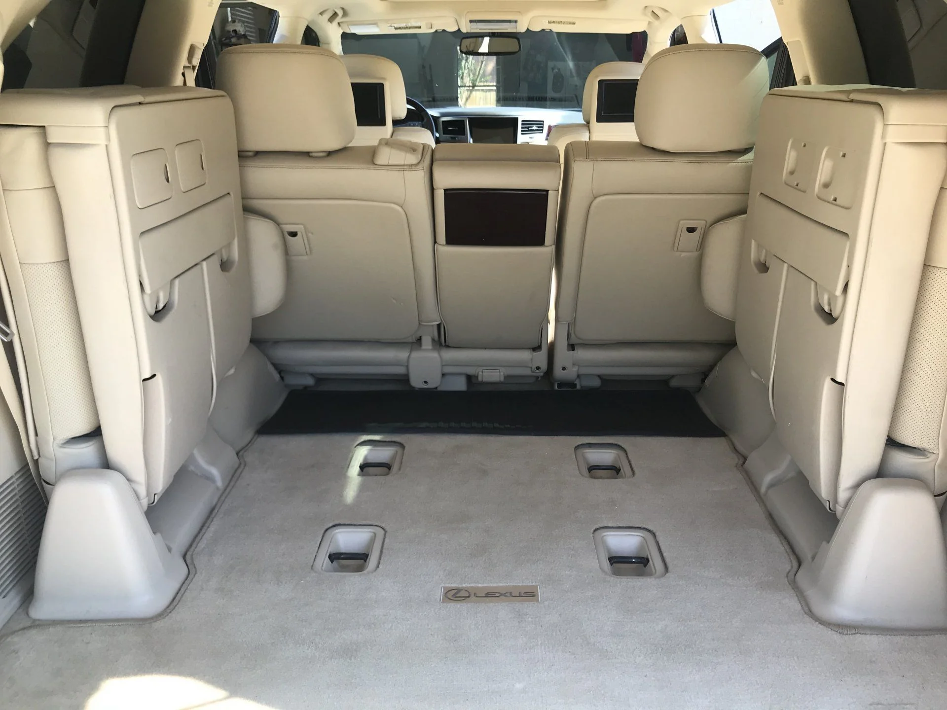 rearwith3rdrowmat2.webp