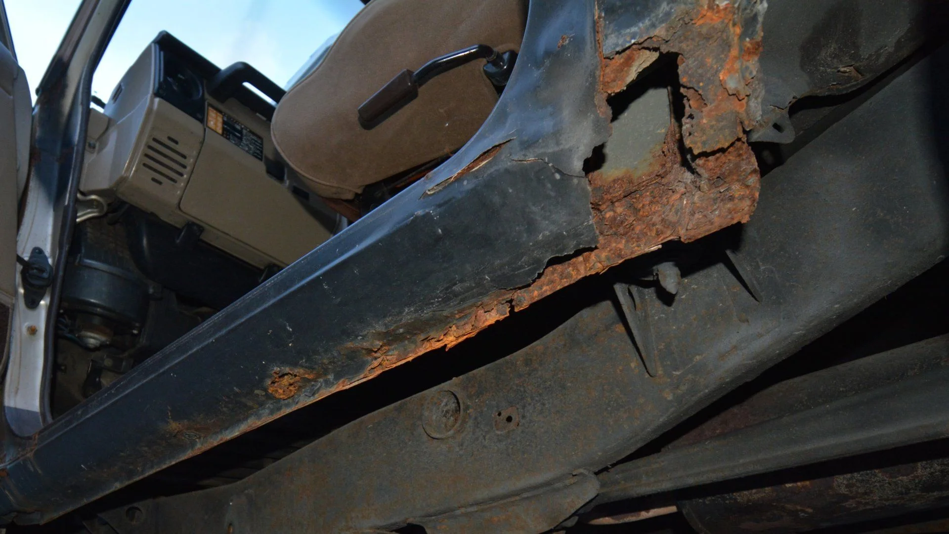resized running board rust.webp