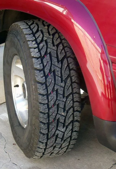 revo_front_2.webp