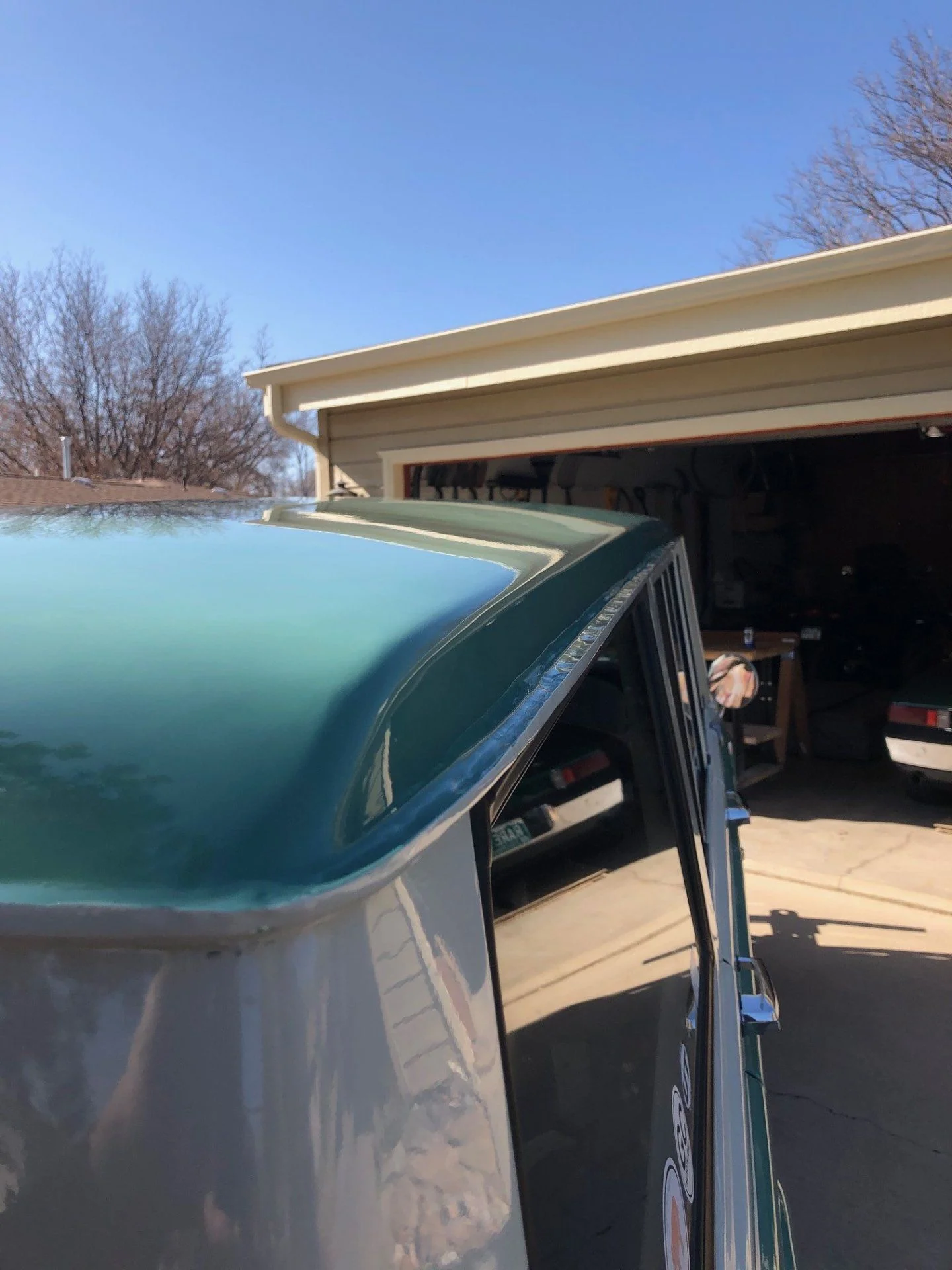 roof rail passenger rear.webp