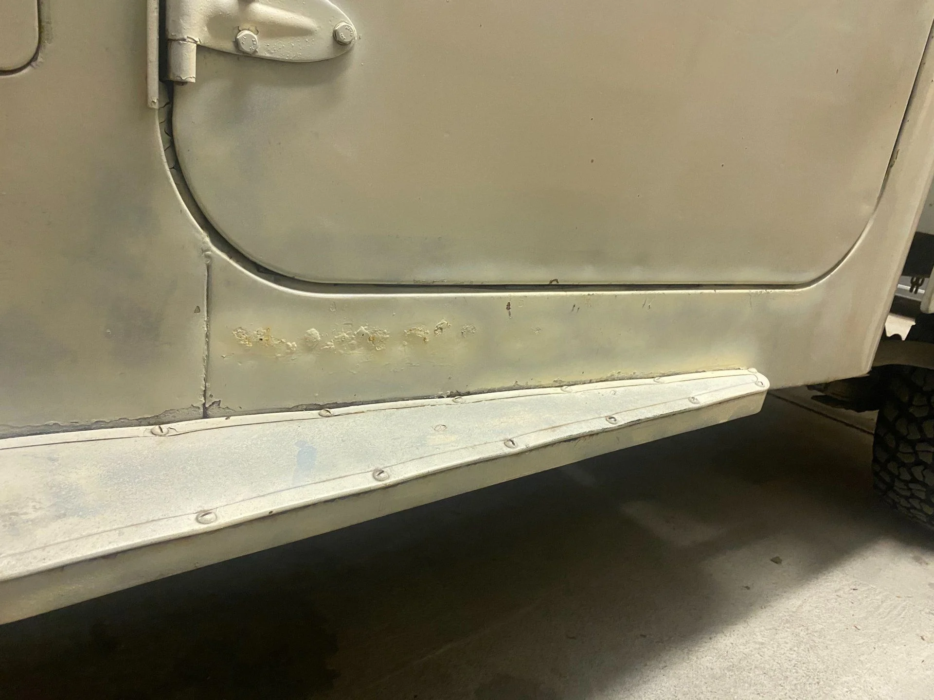 Running board.webp