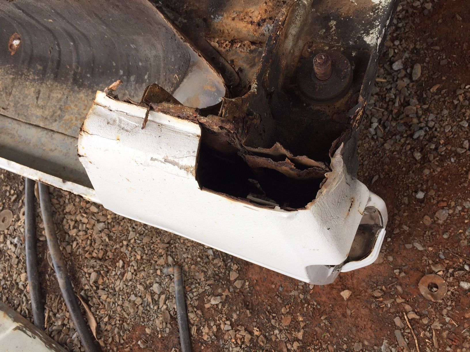 rusty body3.jpg