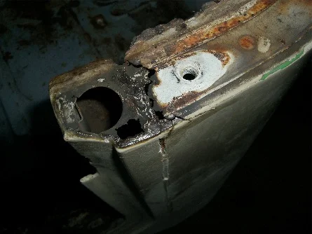rusty cab corner 3-small.webp