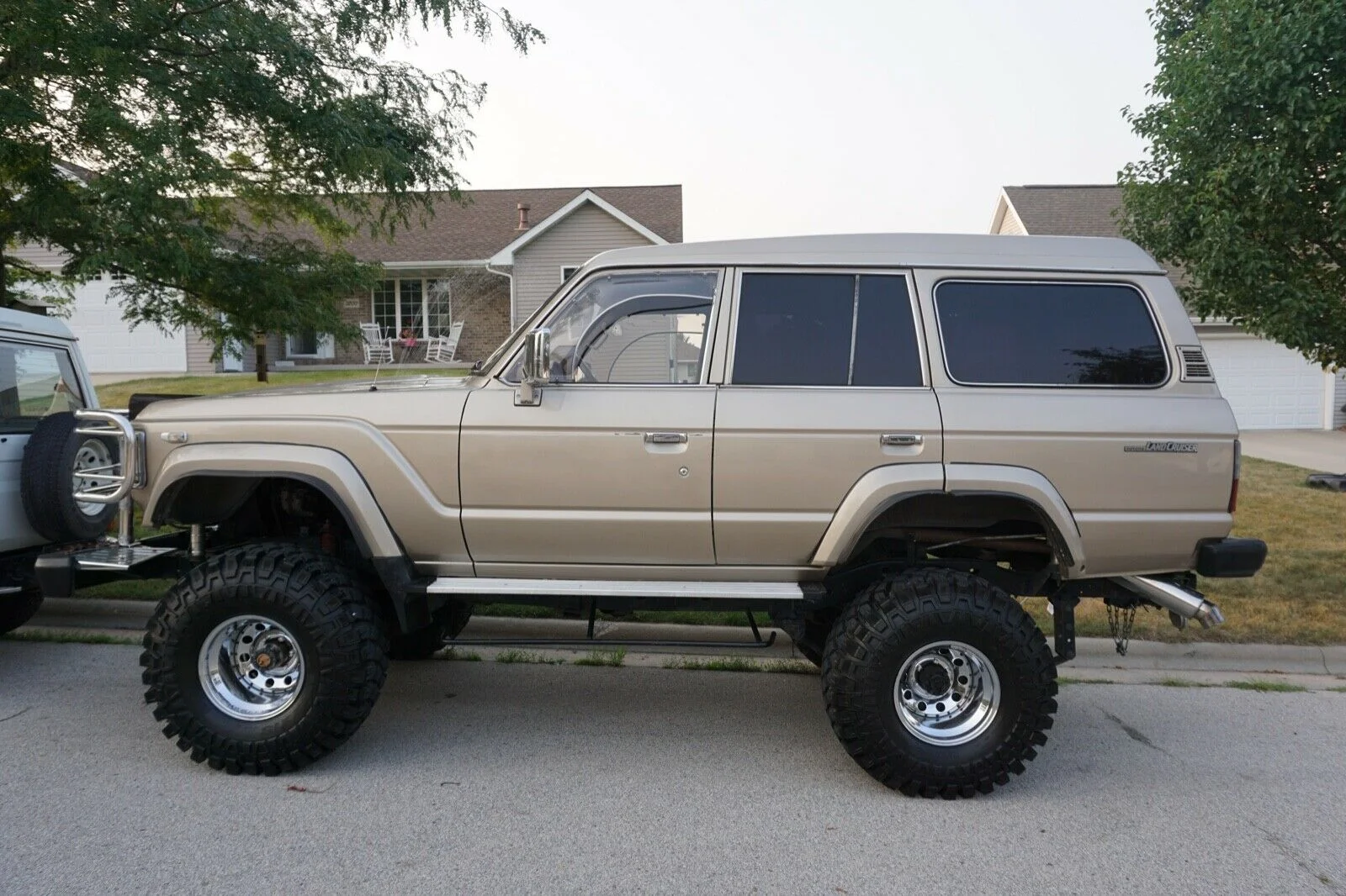 1987 HJ61 rollin' on 38's