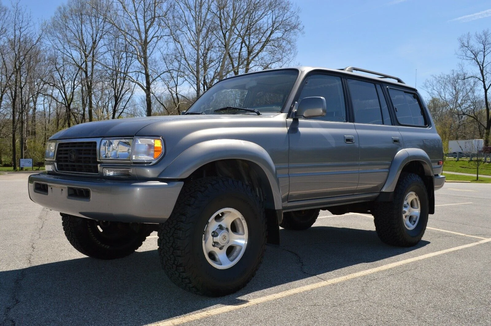 Indiana: 1995 Toyota Land Cruiser, OME lift, 35's, Maintained, Clean, No lockers, 196k miles, on eBay