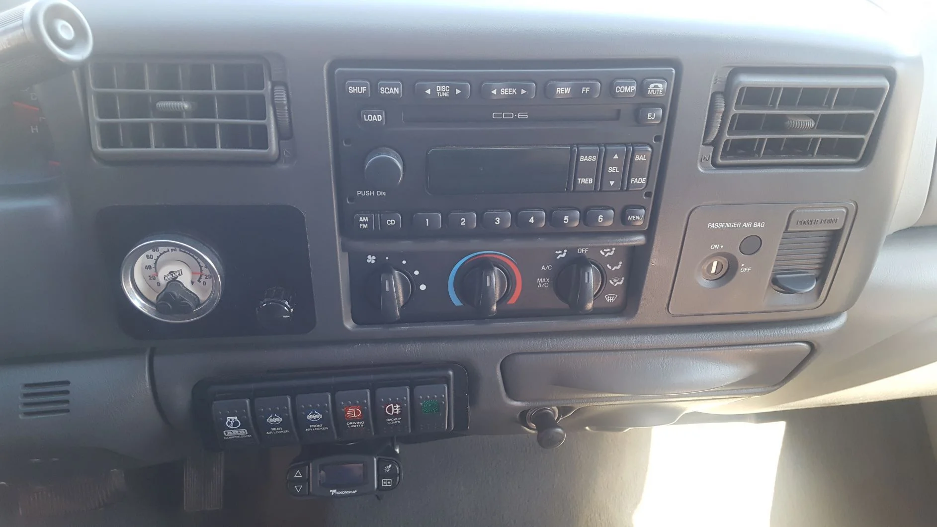 S_Center dash.webp