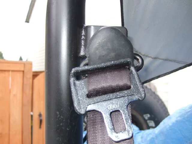 seat belt bracket0002.webp