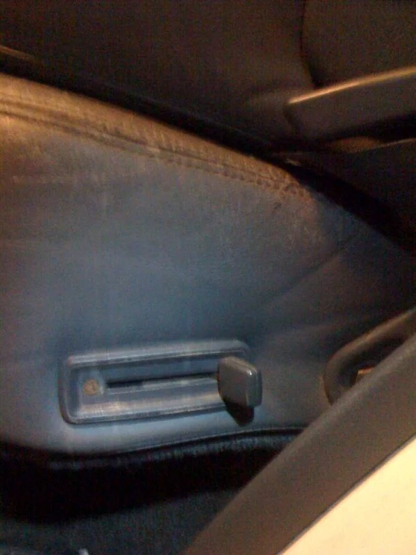 seat lever plastic cover.webp