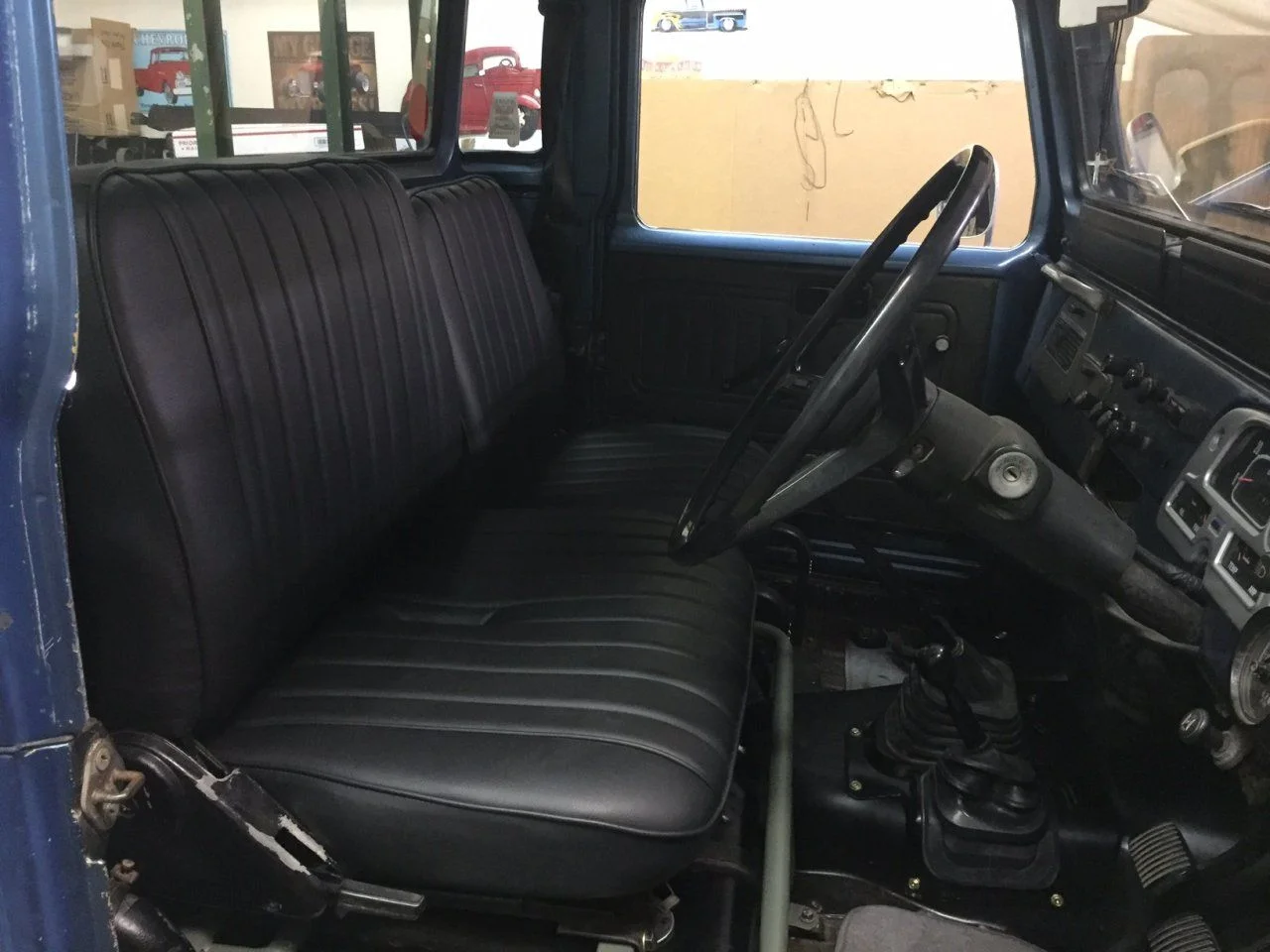 Seat mock up 2.webp