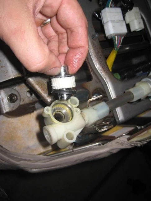 seat_gear_18_install1.webp