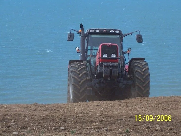 seatractor.webp