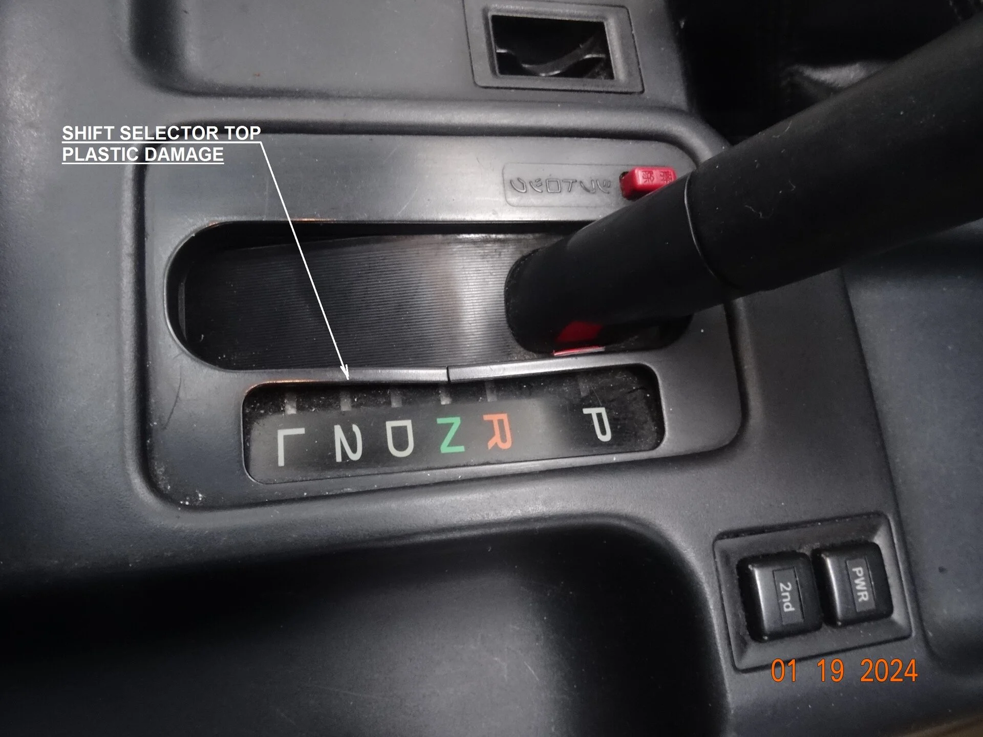 Shift selector damage.JPG