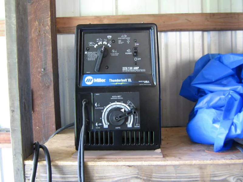 shop welder pics 004.webp